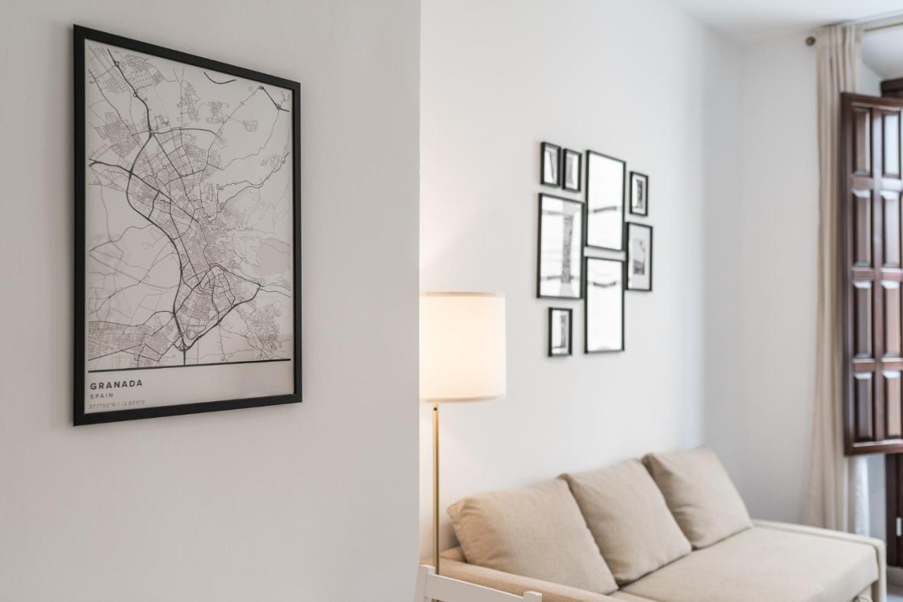 Moderno Apartamento Centro De Granada 2 Екстериор снимка