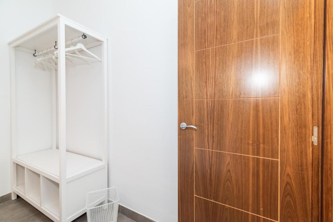 Moderno Apartamento Centro De Granada 2 Екстериор снимка