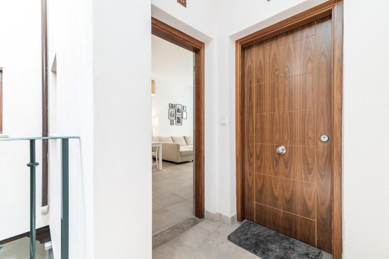 Moderno Apartamento Centro De Granada 2 Екстериор снимка