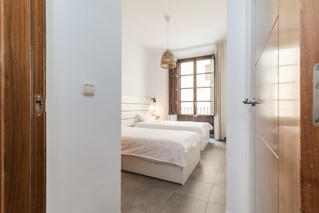 Moderno Apartamento Centro De Granada 2 Екстериор снимка