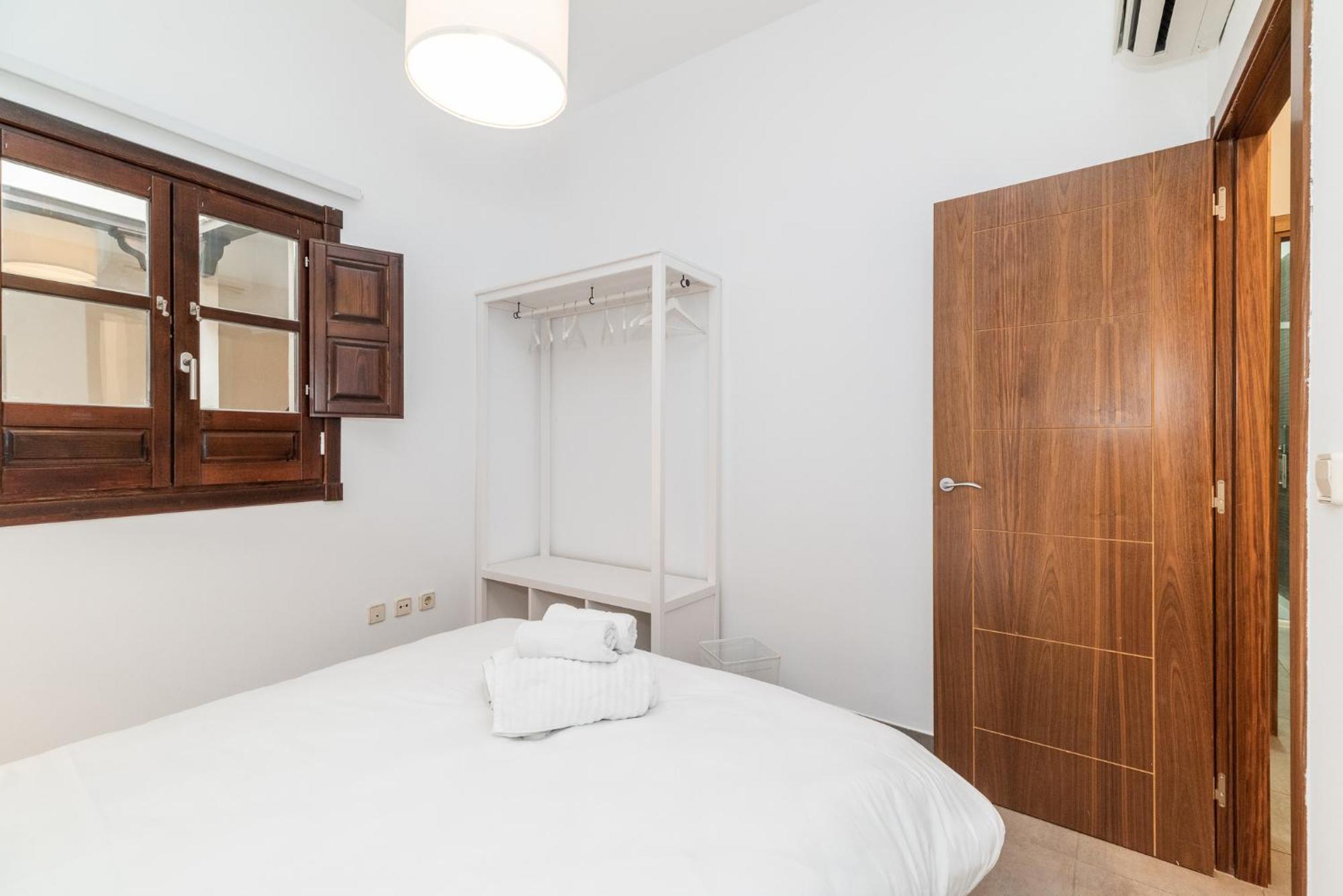Moderno Apartamento Centro De Granada 2 Екстериор снимка