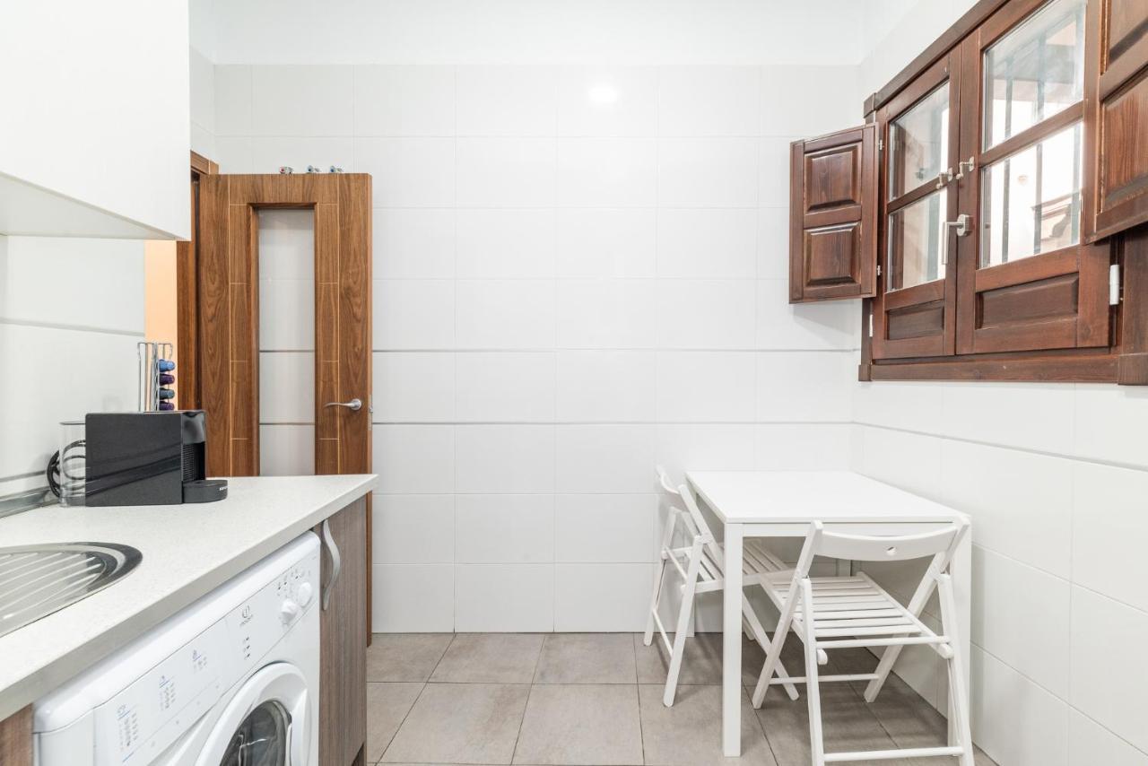 Moderno Apartamento Centro De Granada 2 Екстериор снимка
