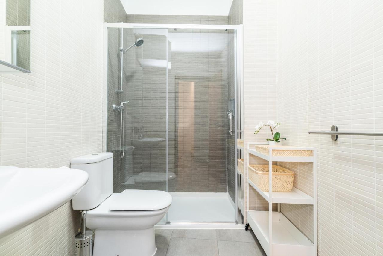Moderno Apartamento Centro De Granada 2 Екстериор снимка
