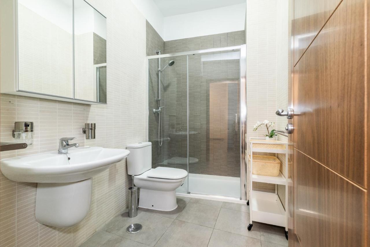 Moderno Apartamento Centro De Granada 2 Екстериор снимка